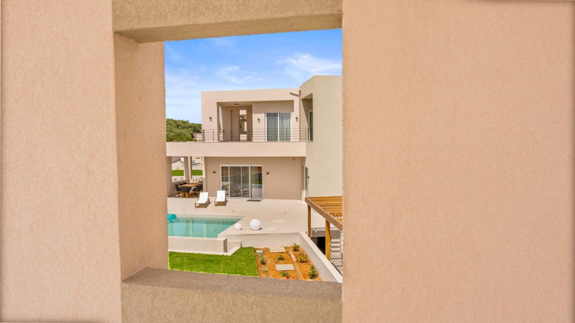 Blue Sky Villas Arkalochórion Exteriör bild